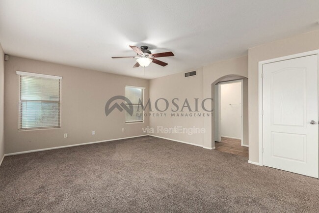 Photo - 61 W Hereford Dr