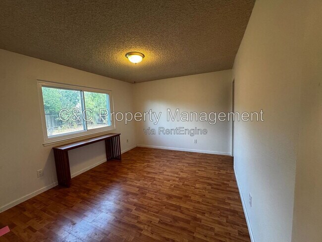 Photo - 286 Frigate Ct