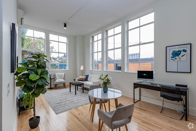 1BR, 1BA