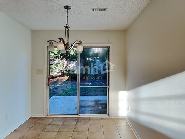 Photo - 5615 Waverly Lynn Ln