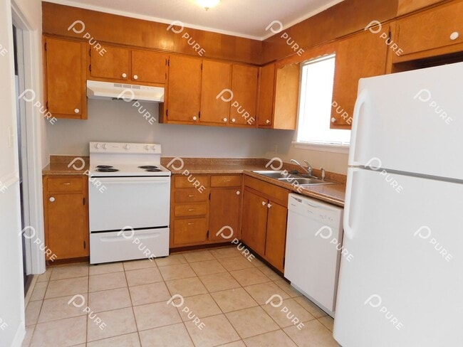 Photo - 14015 SW Wyandotte Dr