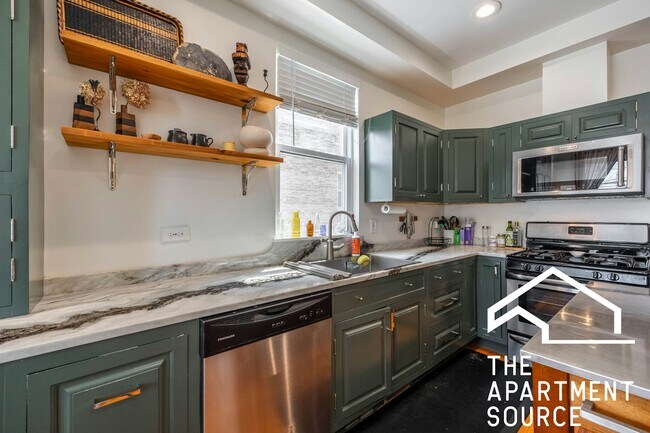 Photo - 2833 N Spaulding Ave Unit 1F