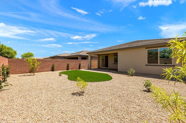 Photo - 51805 Pinnacle Vis Dr