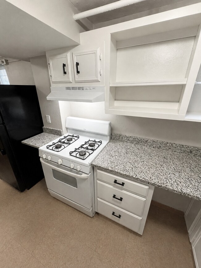 240 Robbins St Unit 1
