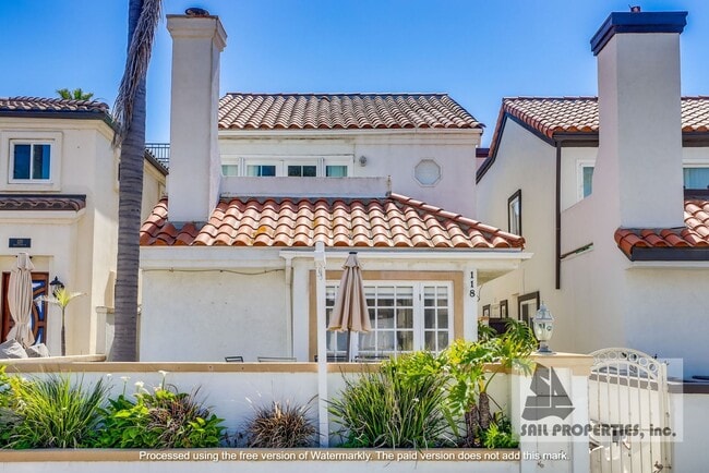 Photo - Gorgeous beach house with ocean view!