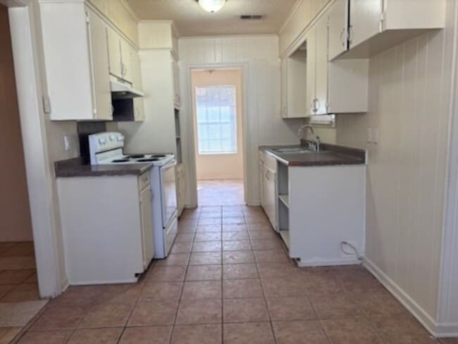 Photo - 1456 Glouchester Dr