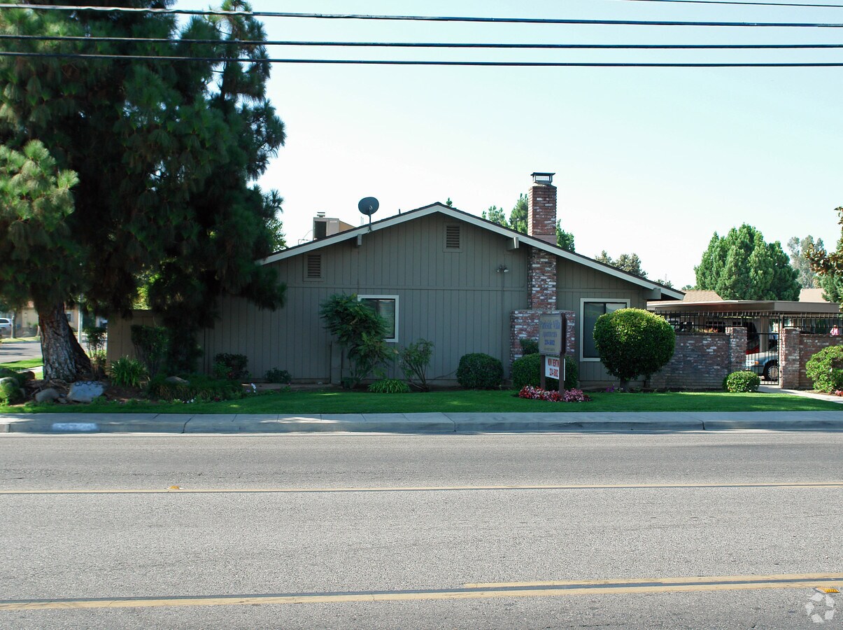 Parkside Villa Apartments - Parkside Villa Apartments