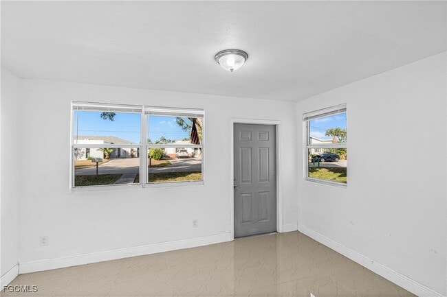 Photo - 4839 Tudor Dr