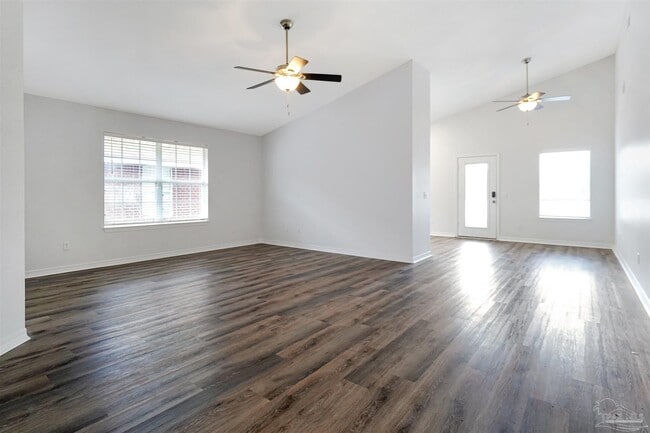 Photo - 28 Easton St