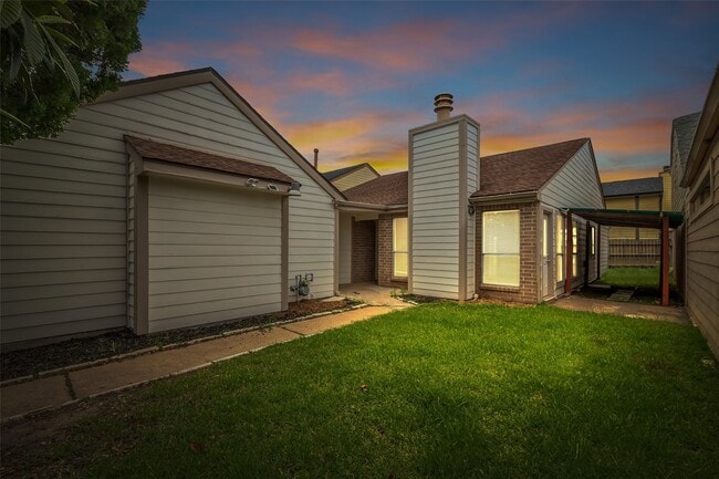 Photo - 11838 Plumbrook Dr