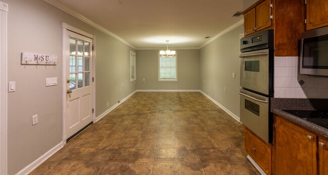 Dining/Breakfast - 311 Linden Cir