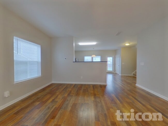 Photo - 1135 Blue Topaz Dr