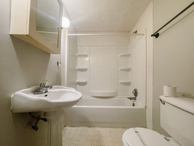 Photo - Washer/Dryer Hook-Ups