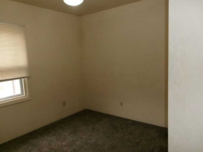 Photo - 36 N Peach St Unit Apt A