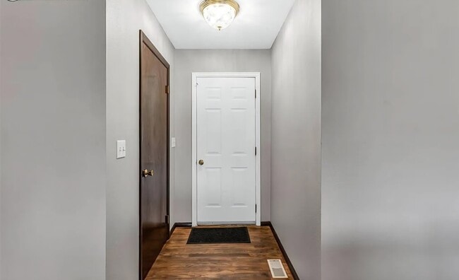 Photo - 217 W Linden Ave