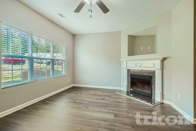5345 Oakley Commons Blvd
