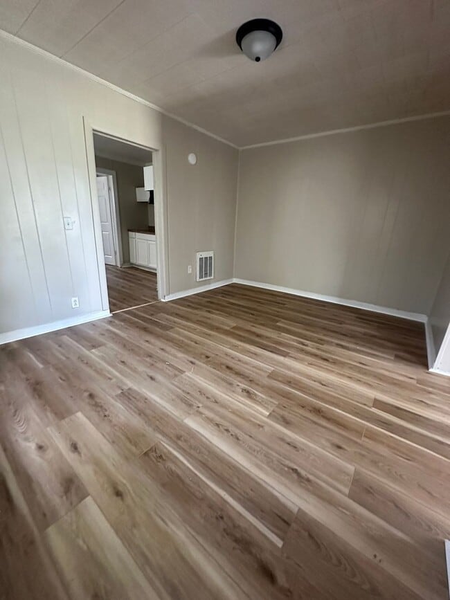 Photo - 3 Bed/1 Bath House