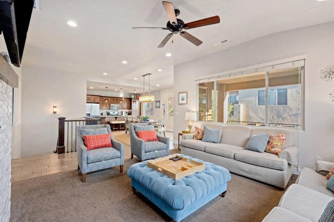 Building Photo - 3800 Paradise Vlg Dr Rental