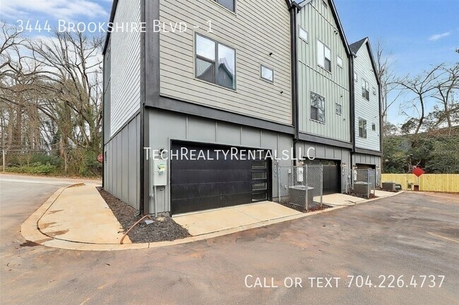 Photo - 3444 Brookshire Blvd