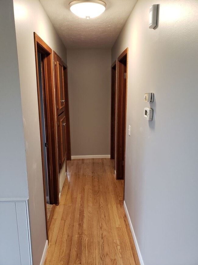 Photo - 3 bed 2 bath Newly Remodeled