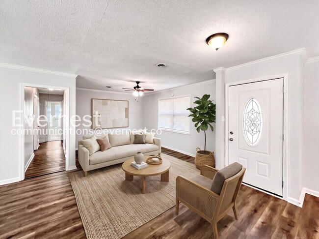 Photo - 8250 Chesterfield Dr