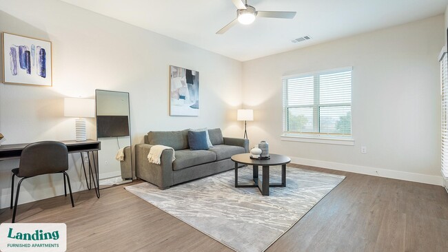 Photo - 3501 N Austin St Unidad 3310.1407457