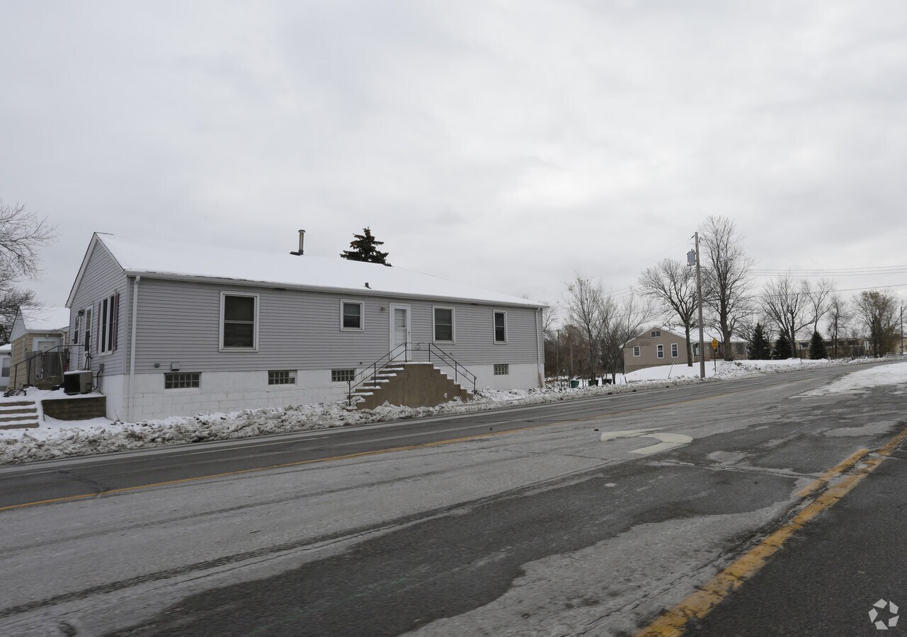 Photo - Oxford Village