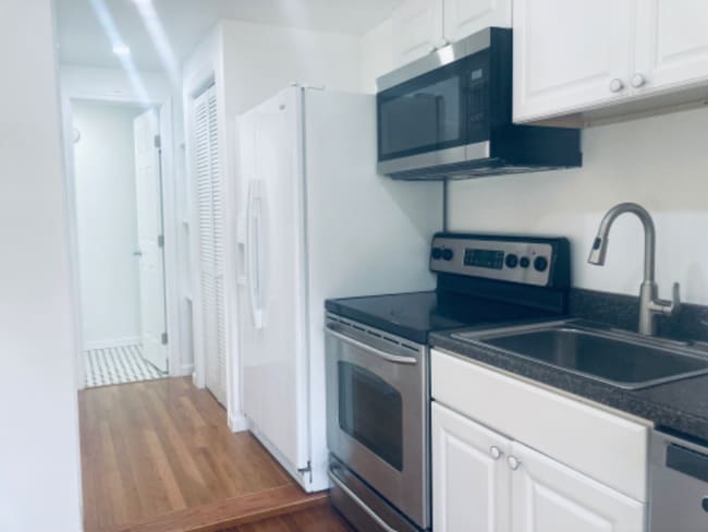 Photo - 18342 Clarke Rd