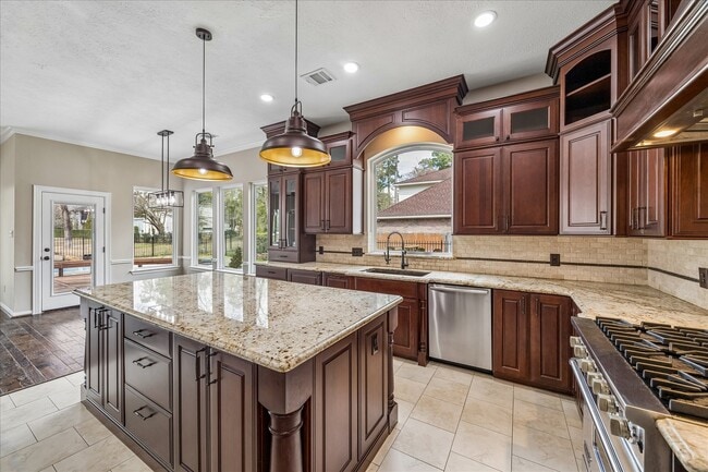 Photo - 123 N Concord Forest Cir