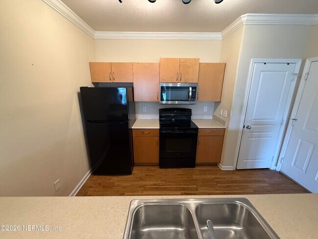8290 GATE W Pky Unit 620