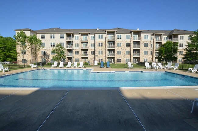 Building Photo - 2000 Fountainview Cir Unit 2312 Rental