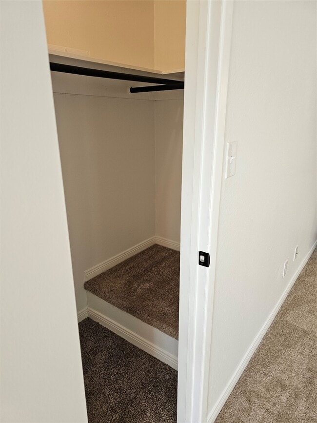 Building Photo - 2626 Holly Hall St Unit 1206