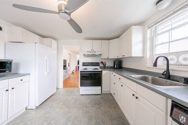 Building Photo - 35 Hamilton Rd Unit 35 Rental