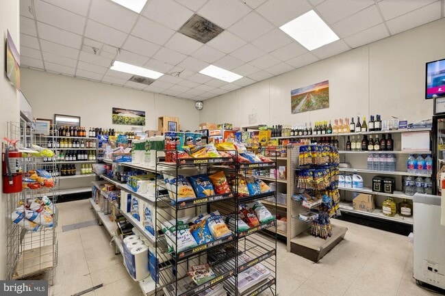 Photo - 4515 Willard Ave Unidad 2320S