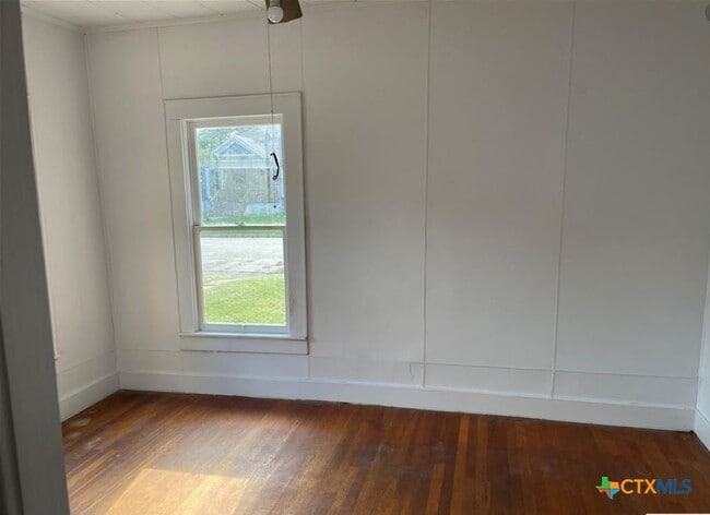 Photo - 815 S 33rd St