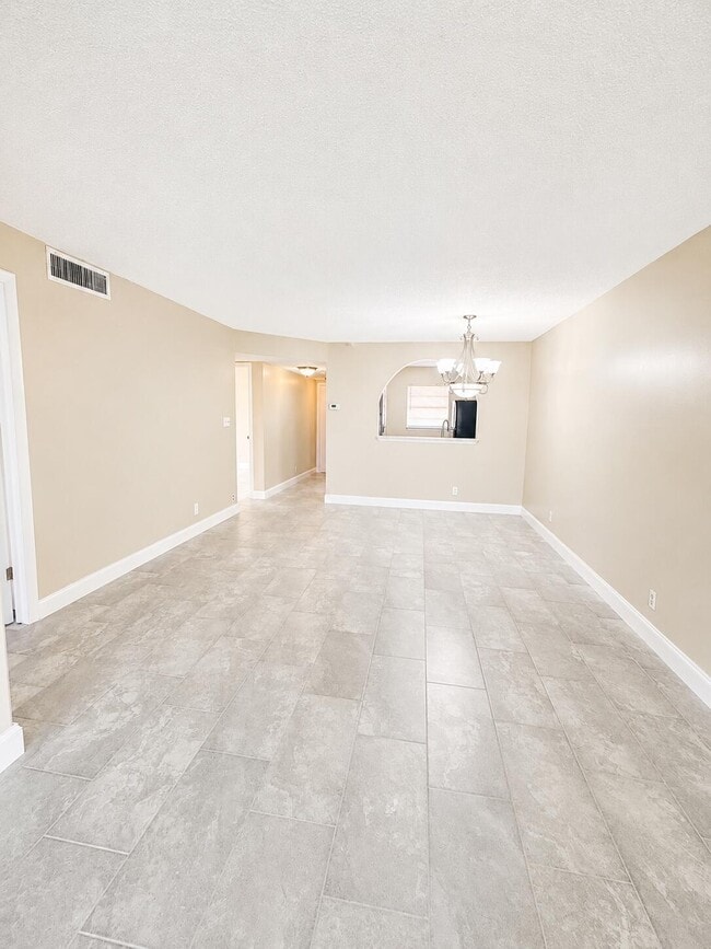 Photo - 7830 Northwest 33rd Street