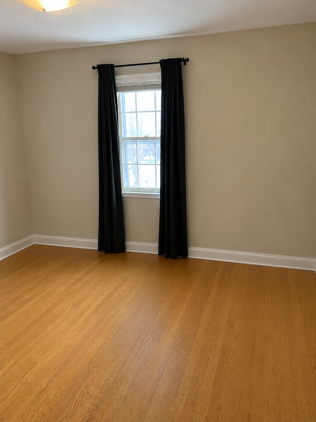 Building Photo - 1540 Packard St Unit Apt 2
