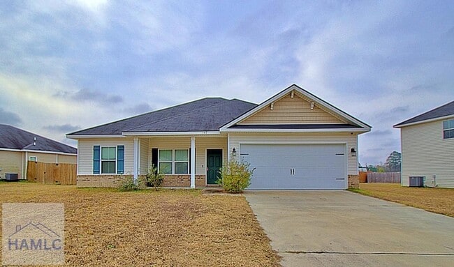 Building Photo - 147 Rimes Ave SE