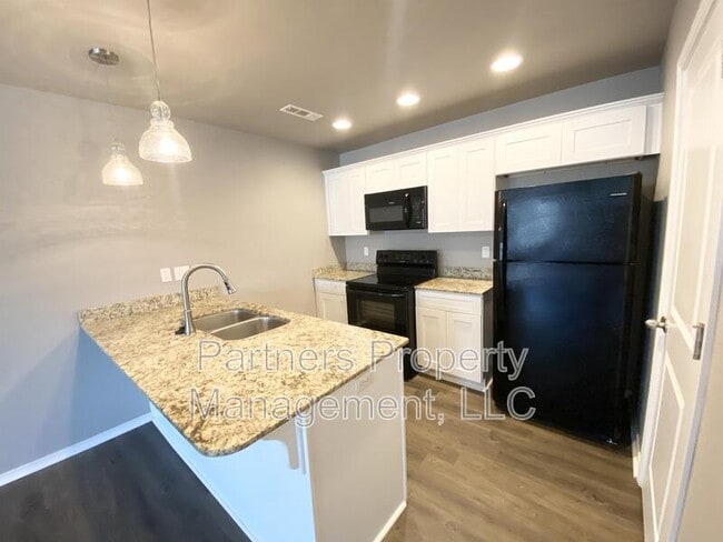 Photo - 810 Hindman Dr