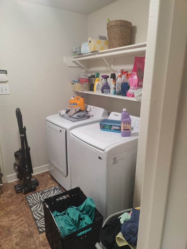 Photo - 17923 Hollow Hill Ln