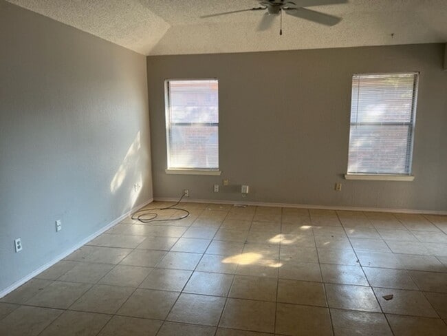 Photo - 1712 San Rafael St