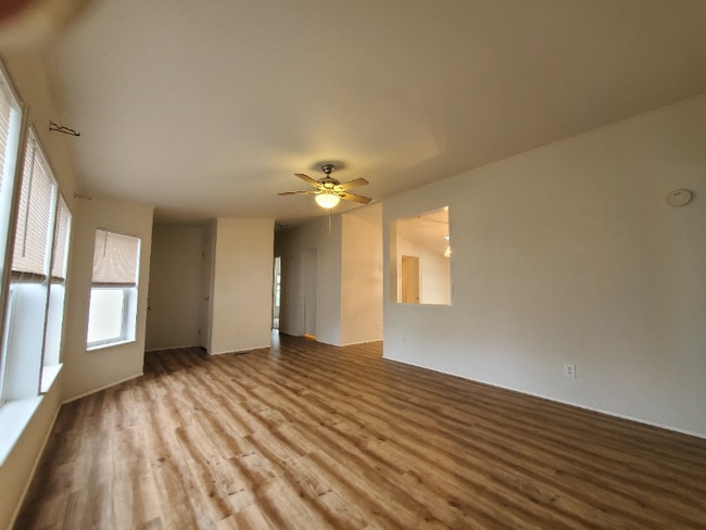 Photo - 1724 Lincoln Ave SE