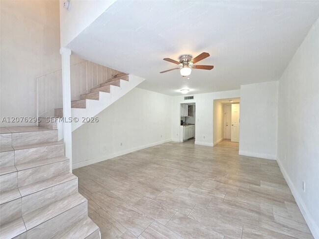 Photo - 10905 N Kendall Dr Unit 410