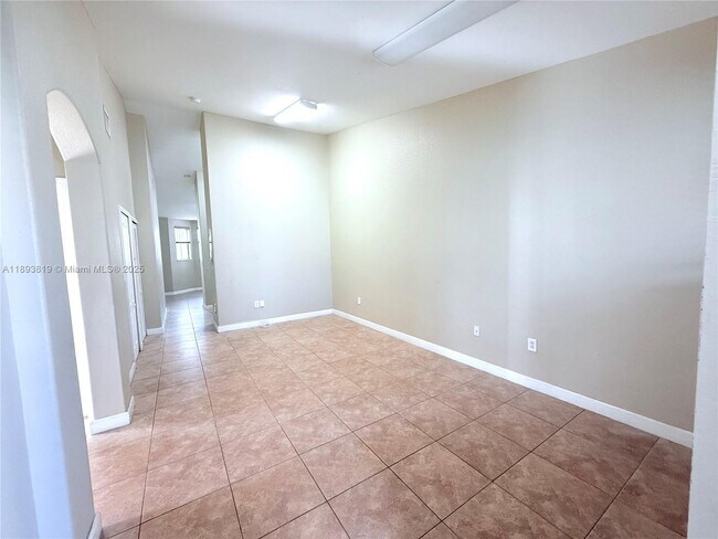 Photo - 1656 SE 29th Ct Unit 207