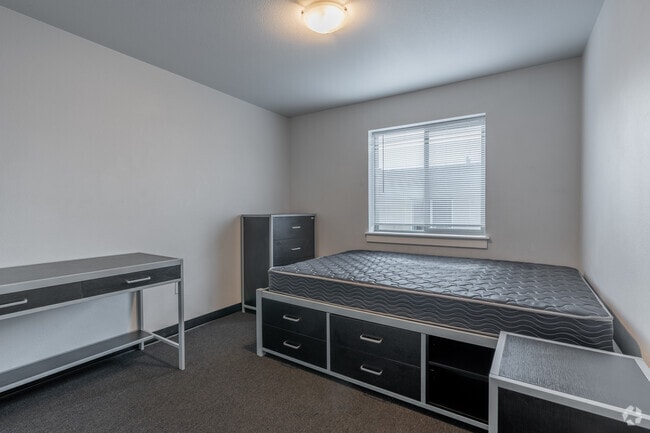 3BR, 2BA - 1,081SF - Bedroom