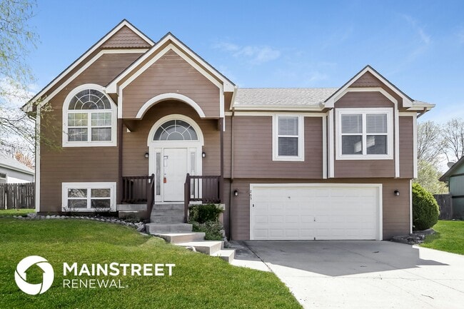 Building Photo - 205 N Walker Dr