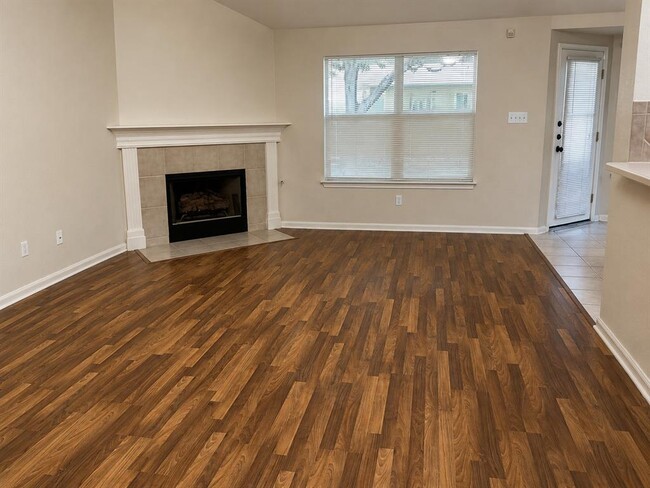 Photo - 2206 Bakers Way