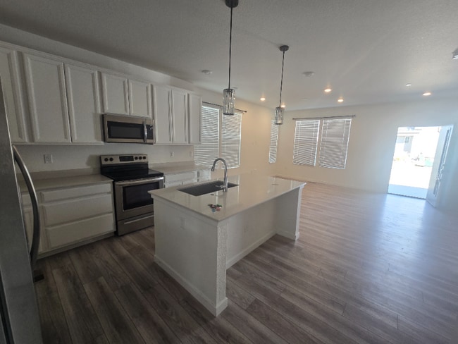 Photo - 5383 Euclid Dr