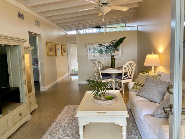 Photo - 728 Lantana Ln