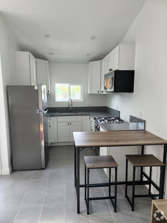 Building Photo - 6655 Melba Ave Unit 2 Rental